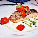 Pan-Seared Salmon (SGD $29) @ Cavemen Restaurant & Bar.