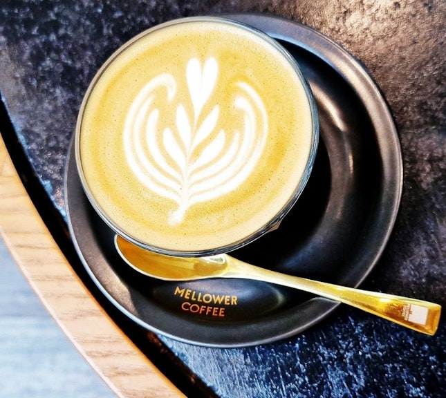Caffe Latte (SGD $6.20) @ Mellower Coffee.