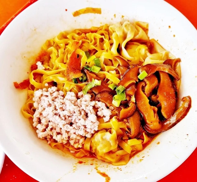 Bak Chor Mee (SGD $5) @ Ah Kow Mushroom Minced Pork Mee.
