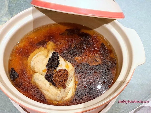 Chicken Soup with Morel Mushroom and Peach Gum (羊肚菌鸡汤 – new dish.