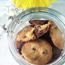 Homemade chocolate chip cookies!!