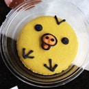 Bought this cute Chick macaron (lemon flavor) from RADI located at Siam Paragon this afternoon.