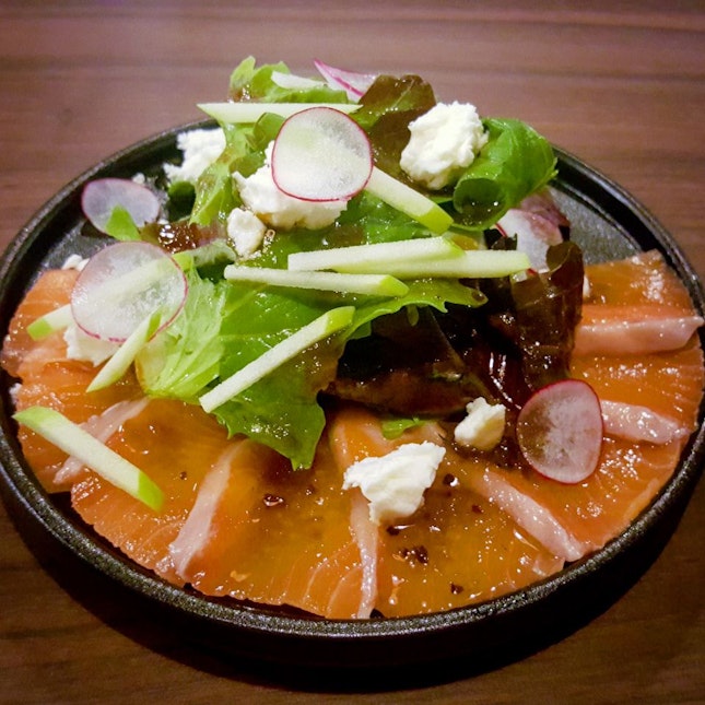 Salmon Sashimi Salad ($15.80)
