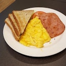 Scrambled Egg with Ham; My childhood food, never fail to bring back memories.