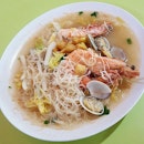Finally there's a new item to try during lunch; Prawns & La-la white bee-hoon ($7) 😋