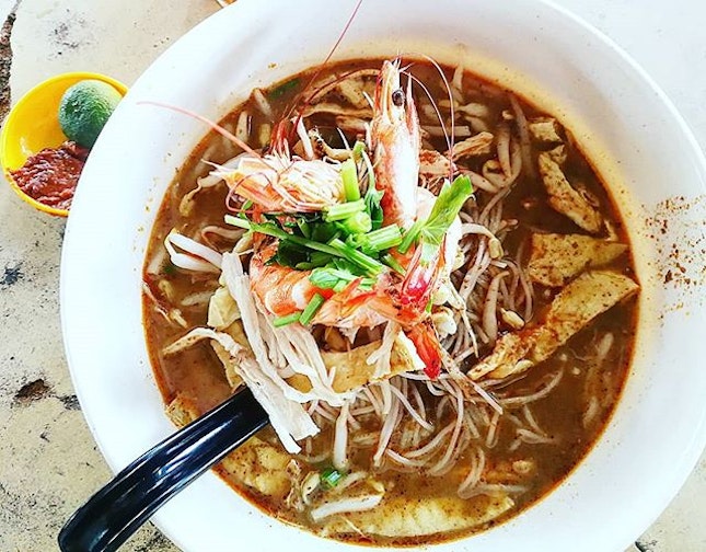 I will go all the way out whenever I'm craving for sarawak laksa...😍😍 Portion is quite big for small bowl, soup base is thick & tasty, prawns are well presented & fresh...