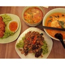 🔙 #thaiexpresssg #tomyamsoup #laksaseafood #thaifishcakes #burpplesg #burpple
