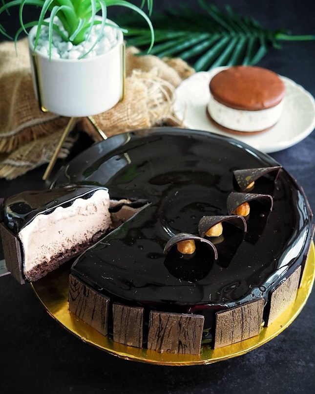 Chocolate Bacio Gelato Cake