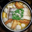 Braised Wild Patin Fish with Golden Soup in Claypot ($68.00++)
