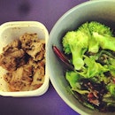 Wild rocket and broccoli salad with yumy sauce (omg to die for!) and rosemary beef.