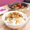 • 台湾卤肉饭 & 沙煲麻油鸡 •