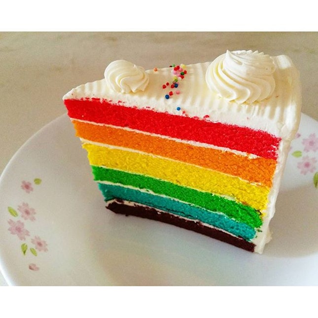 rainbow cake #burpple