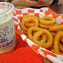 #onceuponamilkshake #onionrings #milkshake #saltedcaramel #avocado #sgfood #sgeat #hungrygowhere #instag #instagfood #foodpic #burpple #whati8tdy #wheretoeatsg #cafesg