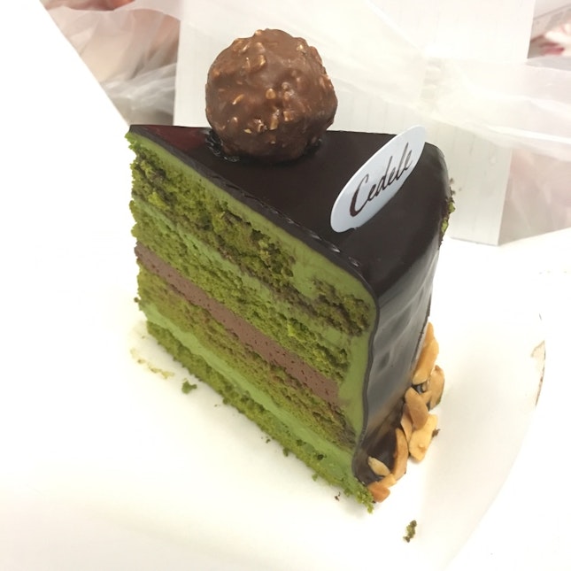 Matcha Chocolate Cake