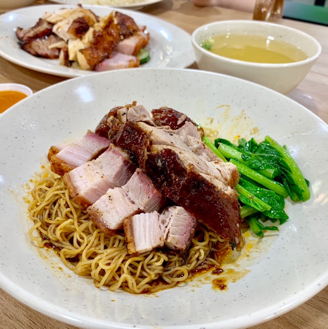 Roasted Duck Noodle With Roasted Pork