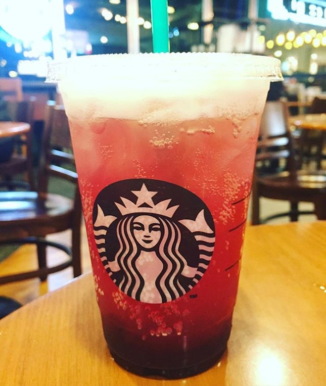 Perfect way to usher in the evening with Starbucks new offering, Fizzio sparkling beverages.