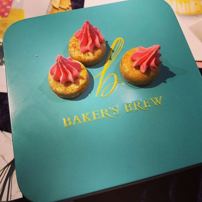 Iced gems from Bakers Brew are amazinggggg.