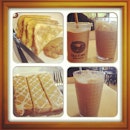 #teatime#white#coffee#toast#peanut#butter#egg#refreshing#