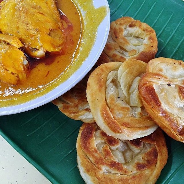 [Roti Prata House] This Coin Prata Chicken Set (S$6) was the only reason for coming back here.