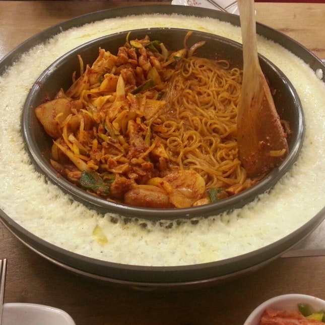 Cheese Chicken Galbi With Sticky Noodles