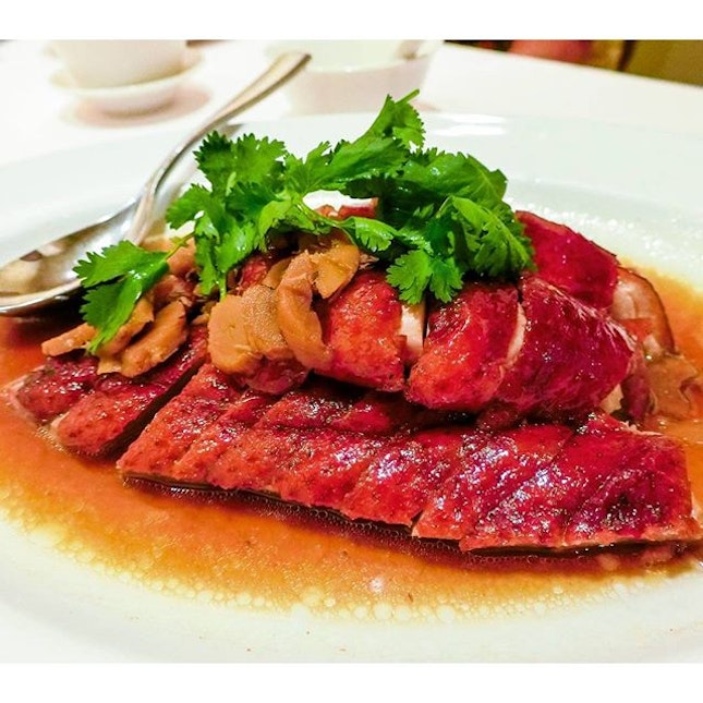 Wan Hao Signature Roast Duck with Ginseng Sauce
This duck had the most tender and delicious meat, with the lightly crispy skin perfectly complementing the succulent meat.
