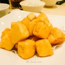 Can't get enough of these addictive Deep Fried Crispy Tofu Cubes 😋👍