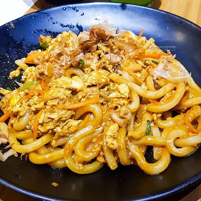 Stir Fried Udon is like Mee Goreng that tastes healthier that tast just as great!