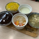 Not our first choice of dessert venue if not for the super long q at Ah Chew 🤨
🍮
Red Bean with Lotus Seed ($3.60) was initially served without lotus seeds 🤔 🍮
Mango Pomelo Sago ($5.60) was too sweet 🤨
🍮
Green Bean with Lily Bulb ($3.60) was too undercooked & bland 😕
🍮
Boiled White Fungus with Papaya ($3.60) was not fantastic 😶
🍮
Double Skin Milk ($3.60) was not bad & light 🙂
🍮
Overall we were not really satisfied.
