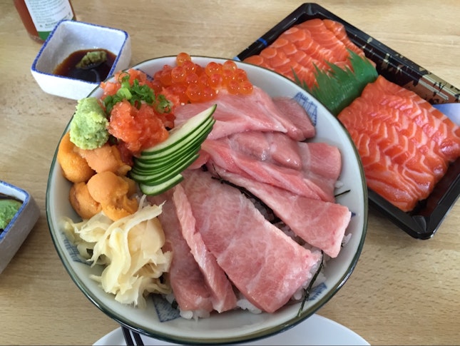 Special Don and Salmon Sashimi