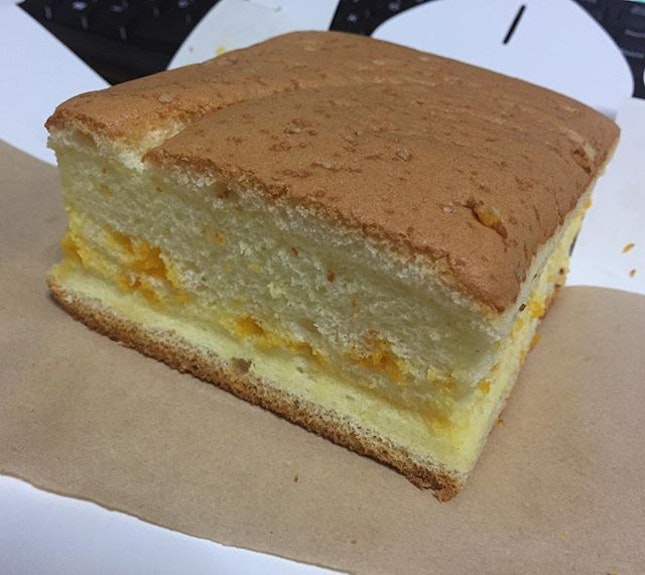Salted Egg Yolk Castella Cake from @breadtalksg to tank the Monday blues!