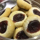 Chinese New Year Came Early: Vanilla Raspberry Eggless Cookies