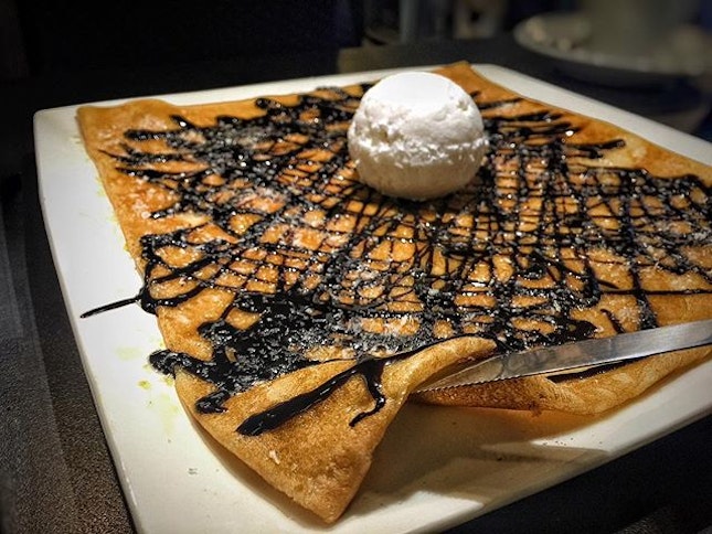 🇫🇷
Faustine's Favourite SGD 14.90 +10%
French Sweet Crepe topped with chocolate sauce and a single scoop of coconut sherbet.