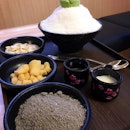 With just a little more, we got to assemble our own Bingsu with our chosen combination.