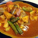 A classic Tze Char dish, popular either the Assam or curry way.