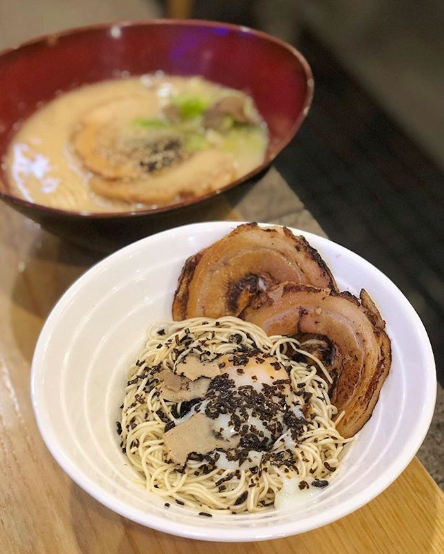Whether soup or dry, their truffle ramen was tasty in different ways.