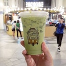 💚💚💚💚💚💚💚
*
What are the odds of me taking my Thai Green Milk Tea and I capture @guyfromplanetb taking photo too?