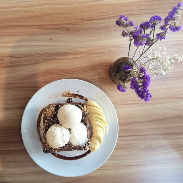 Nutella banana Toast w Speculoos, And Earl Grey Lavender Ice Cream