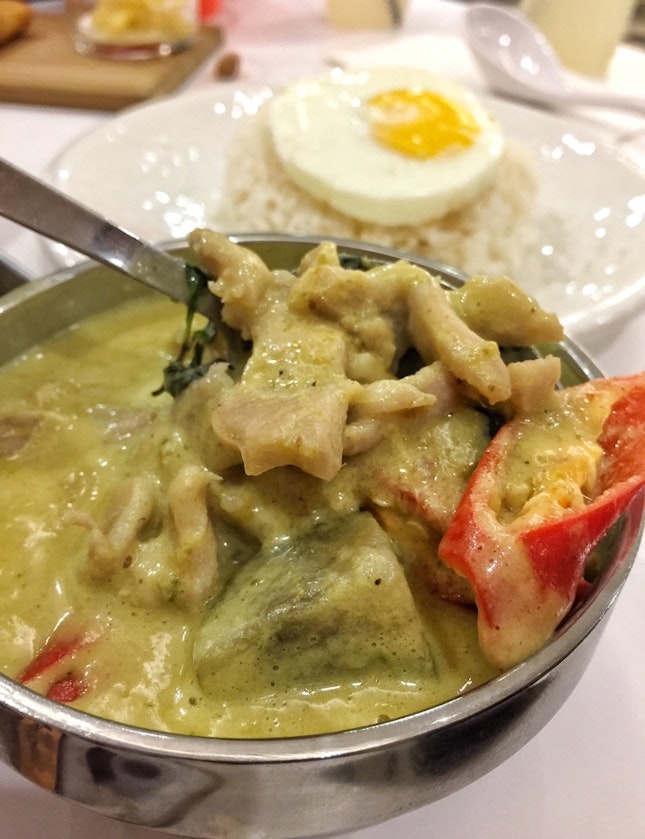 Green Curry Chicken with Rice ($8.90, + $1 for fried egg)