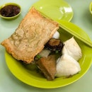 Ampang Niang Tou Fu 安邦酿豆腐 - (💵S$0.70 per piece, average S$7) .