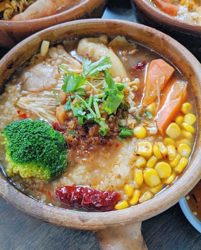 Mak Kum Porridge Veggie ($7.90)