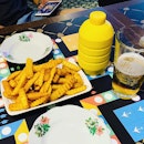 Curry crinkle cut fries 🍟 ❤️🍺 #curryfries #leetaifusingapore #hopsnmaltsg