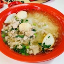 Fishball kwayteow noodles 🍜

#ahlimjlntuakongmeepok #sgeastsiders