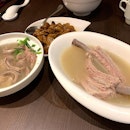 Tuan Yuan Bak Kut Teh for Dinner tonight with Wifey - Highlights of the meal 
1) Premium Long Gu (Extra Long) Spare Ribs Rou Gu Cha that is delicious in each bite and good 1st soup.