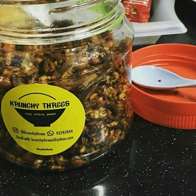 Tempe (Fermented Soybean), Anchovies & Peanuts With Spicy Taste