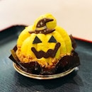 Halloween Jack-o’-Lantern Cake [S$6.00]

Fresh pumpkin cream layer with candied pumpkin, fresh cream, sponge cake and almond tart.