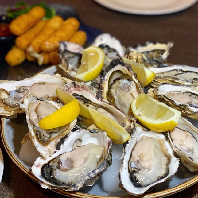 Classic Fresh Oysters