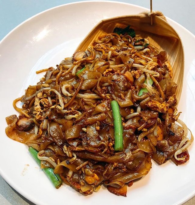 SOMERSET
Feels good to be reunited with char kway teow!