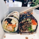 Crispy Shrimp ($5.50) x Bulgogi ($5.50 + $0.50 for multigrain rice) // Been missing sushi rolls packed with ingredients, especially since Maki-San moved out of Raffles Place.