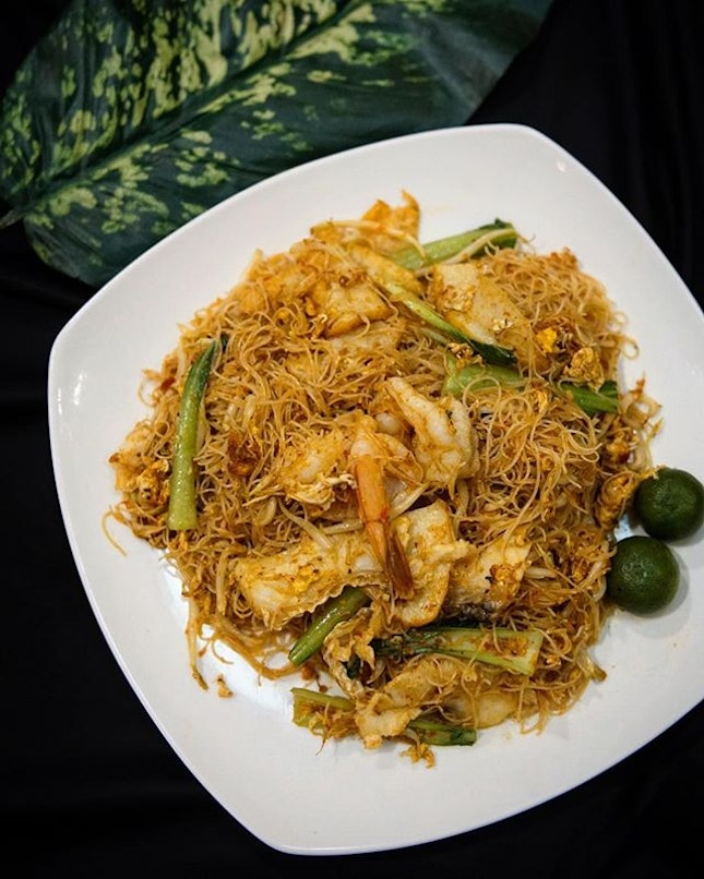 Signature Spicy Bee Hoon
The humble Bee Hoon like the friedrice, is one of the most ‘look over’ dishes.