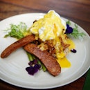 @reddotbrewhouse 
If eggs is your thing like me, then you wouldn’t want to miss the great offerings at Red Dot Brunch Menu!